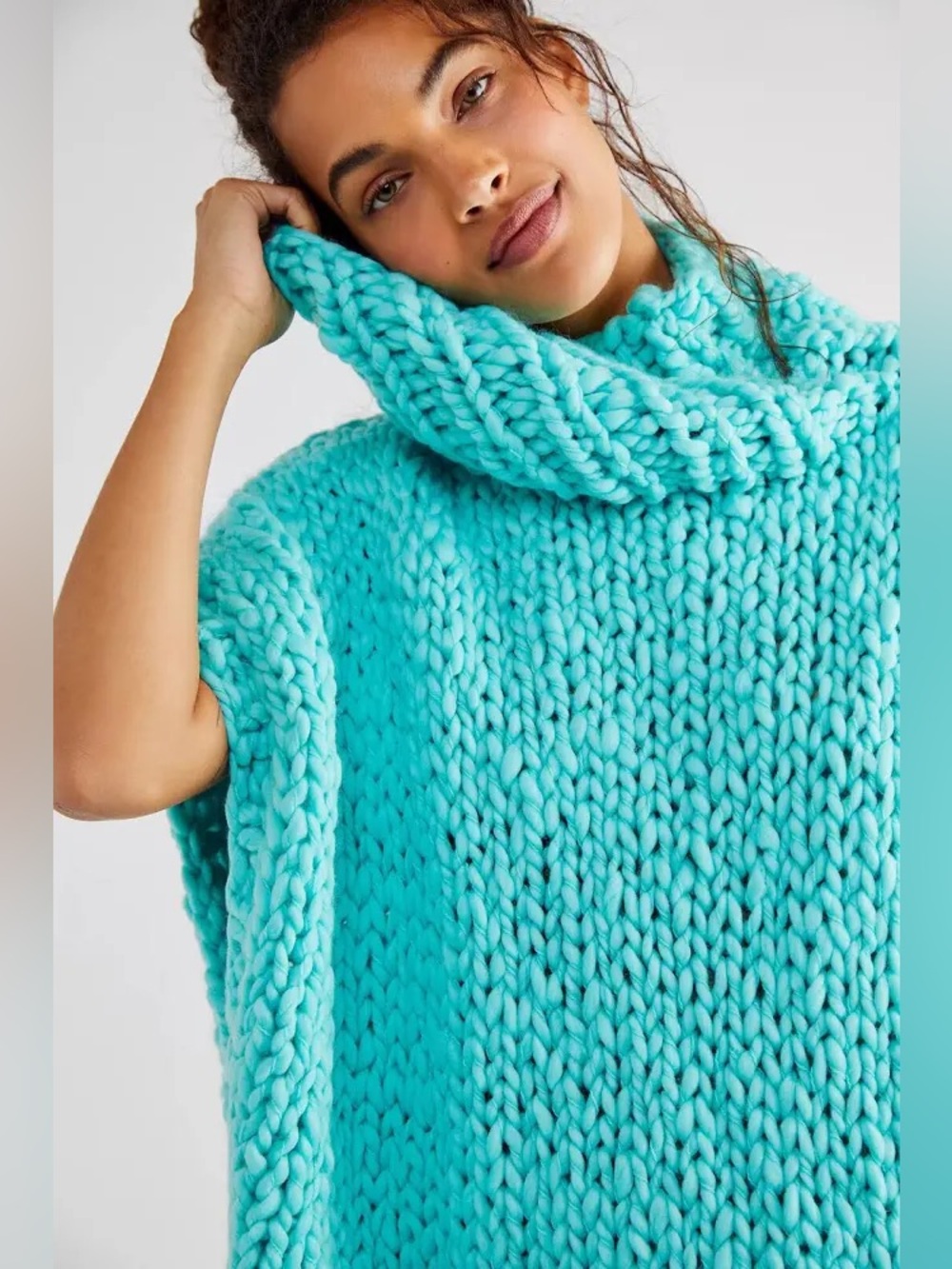 Free People x Loopy Mango π $698 Merino Wool Poncho π¦ Turquoise One Size πΎ NWOT - Picture 2 of 7